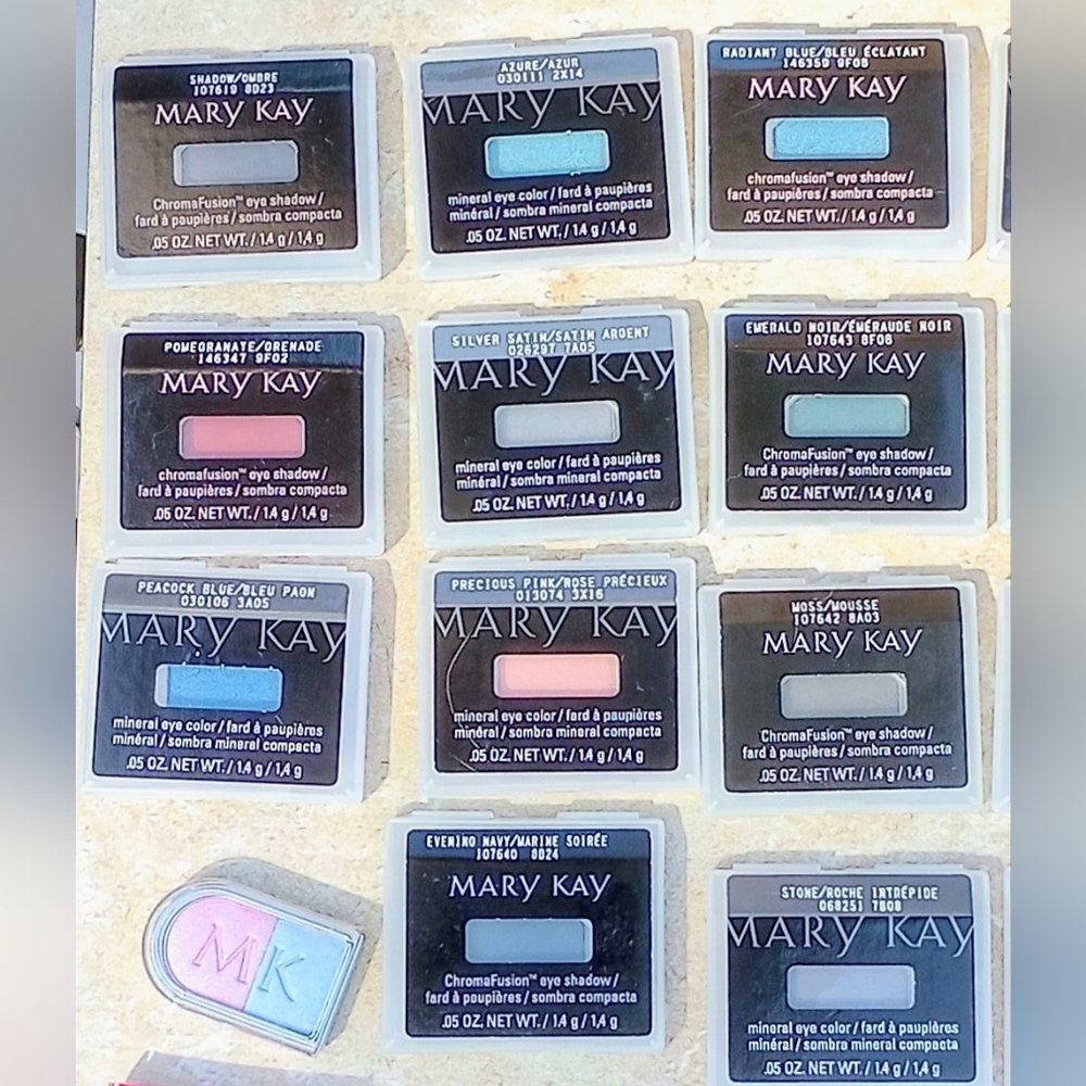 Mary Kay Mixed Lot 20.NEW Mineral Eye Color, ChomoFusion & Signature EyeShadows - Picture 2 of 4